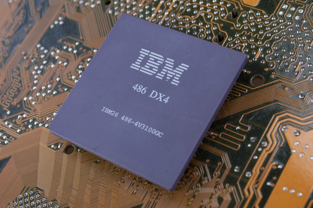 Forget pure plays, IBM stock may be the new quantum computing king