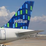 JetBlue stock price: golden cross pattern nears ahead of earnings