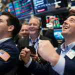 SCHD, JEPI, or bonds: better buy as 10-year bond yield surges?